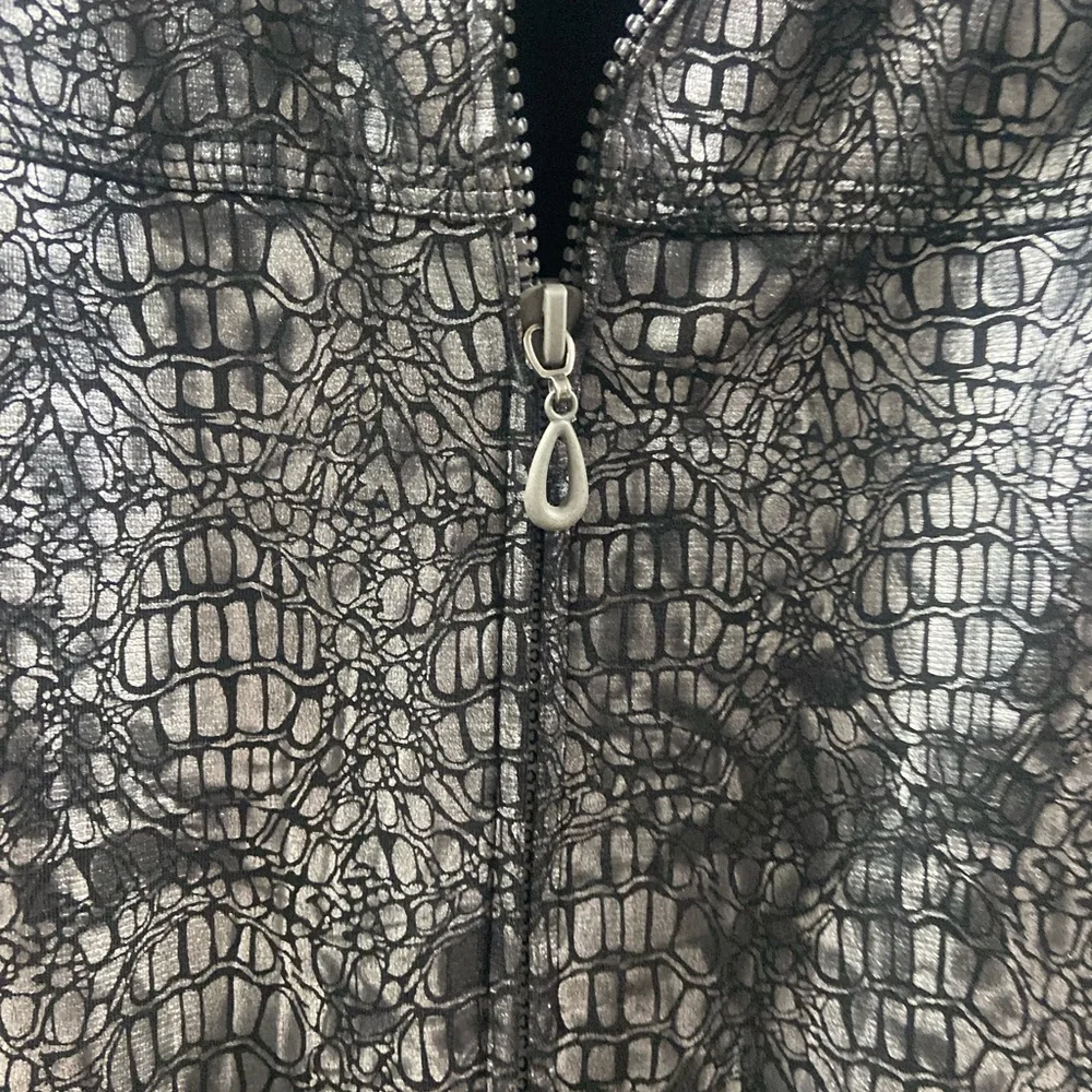Alfred Dunner 18W Silver Crocodile Pattern Jacket